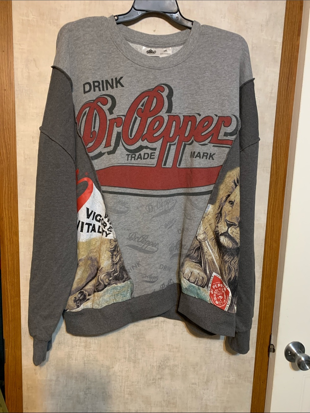 Dr.Pepper Graphic unisex oversized sweatshirt size 2XL